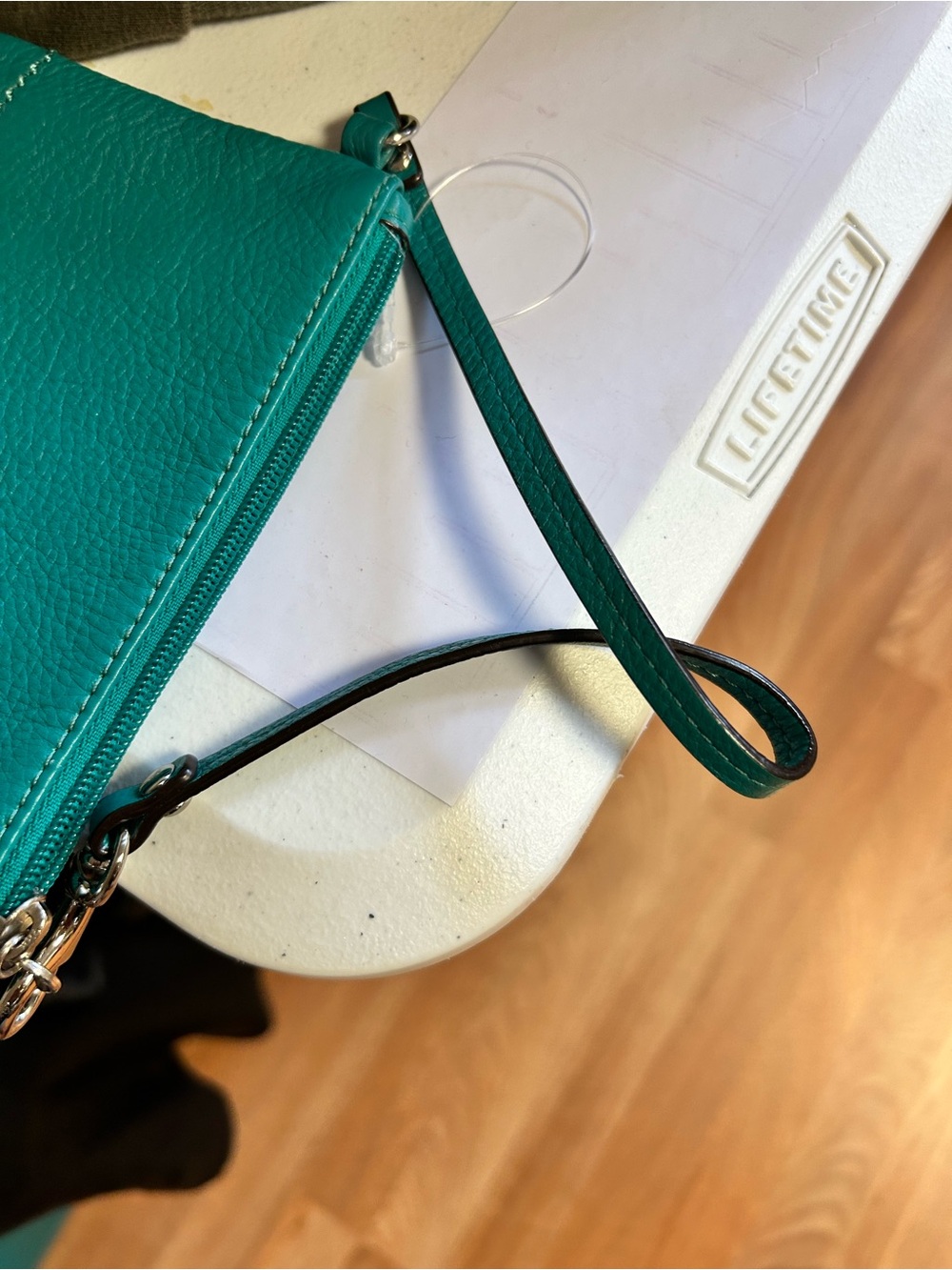 Coach wristlet - Picture 4 of 4